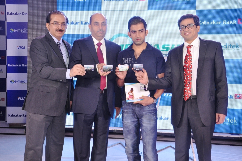 Rajesh Ahuja, Gopal Verma, Gautam Gambhir, Uttam Nayak at launch of Medicash Plus Card