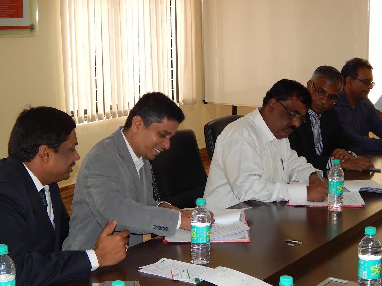 Signing the deal: (L) Dr Raja Mugasimangalam, president, founder & CEO, Genotypic Technology; and (R) Prof S R Shankapal, vice chancellor, M S Ramaiah University of Applied Sciences (MSRUAS)